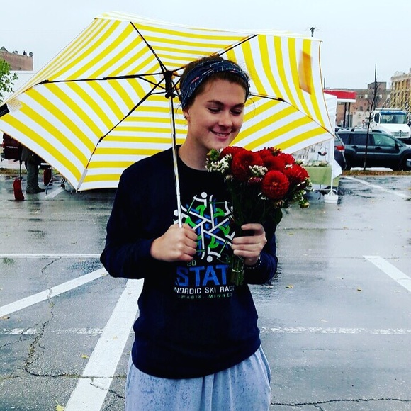 Meet your Posher, Sarahjane - Picture 3 of 4